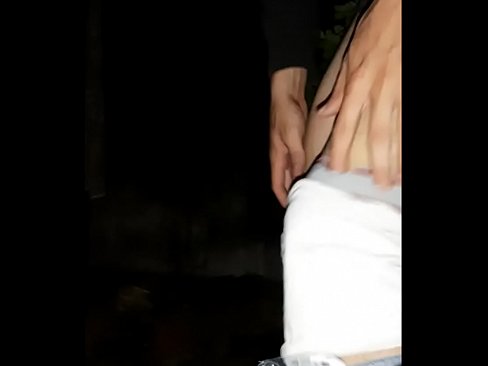 ❤️ Maƙwabcina ya yi tsalle ya hau bangon keɓe na ️❌ a mu